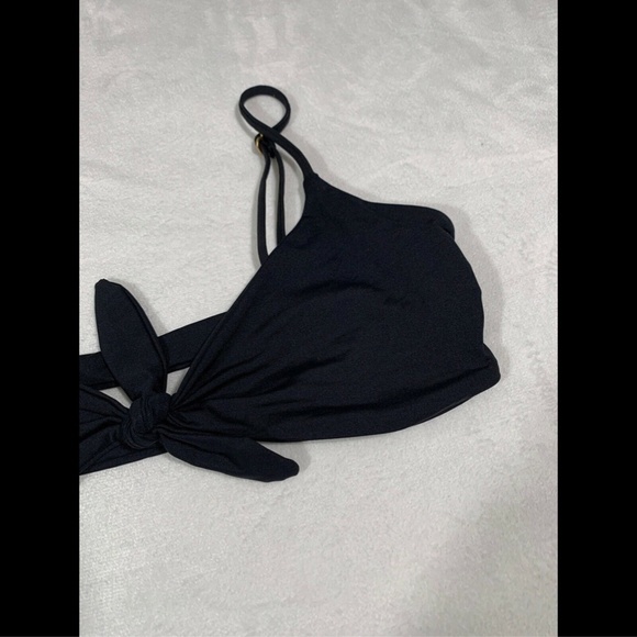 NWT $84 L Space Flash Back Knot Front Bikini Top in‎ Black [SZ Small ] - Picture 6 of 8